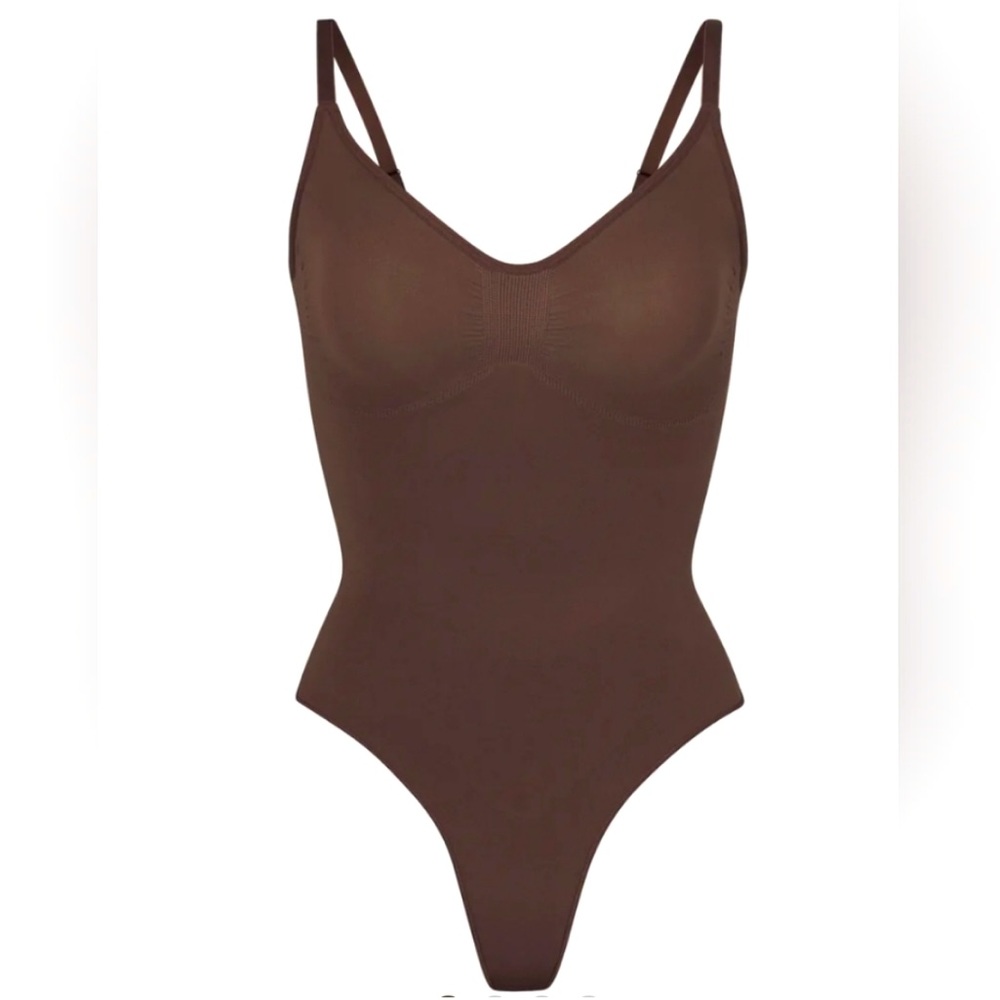 Skims Sculpting Thong Bodysuit Cocoa Brown S/M